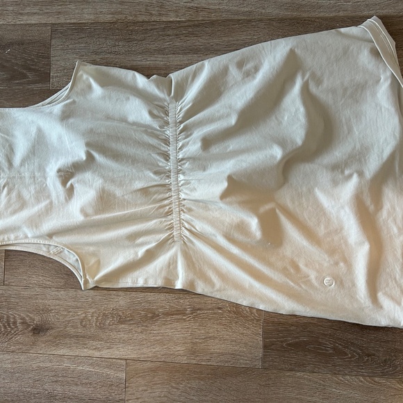 Lululemon cotton cinched waist dress in light ivory - Picture 2 of 3